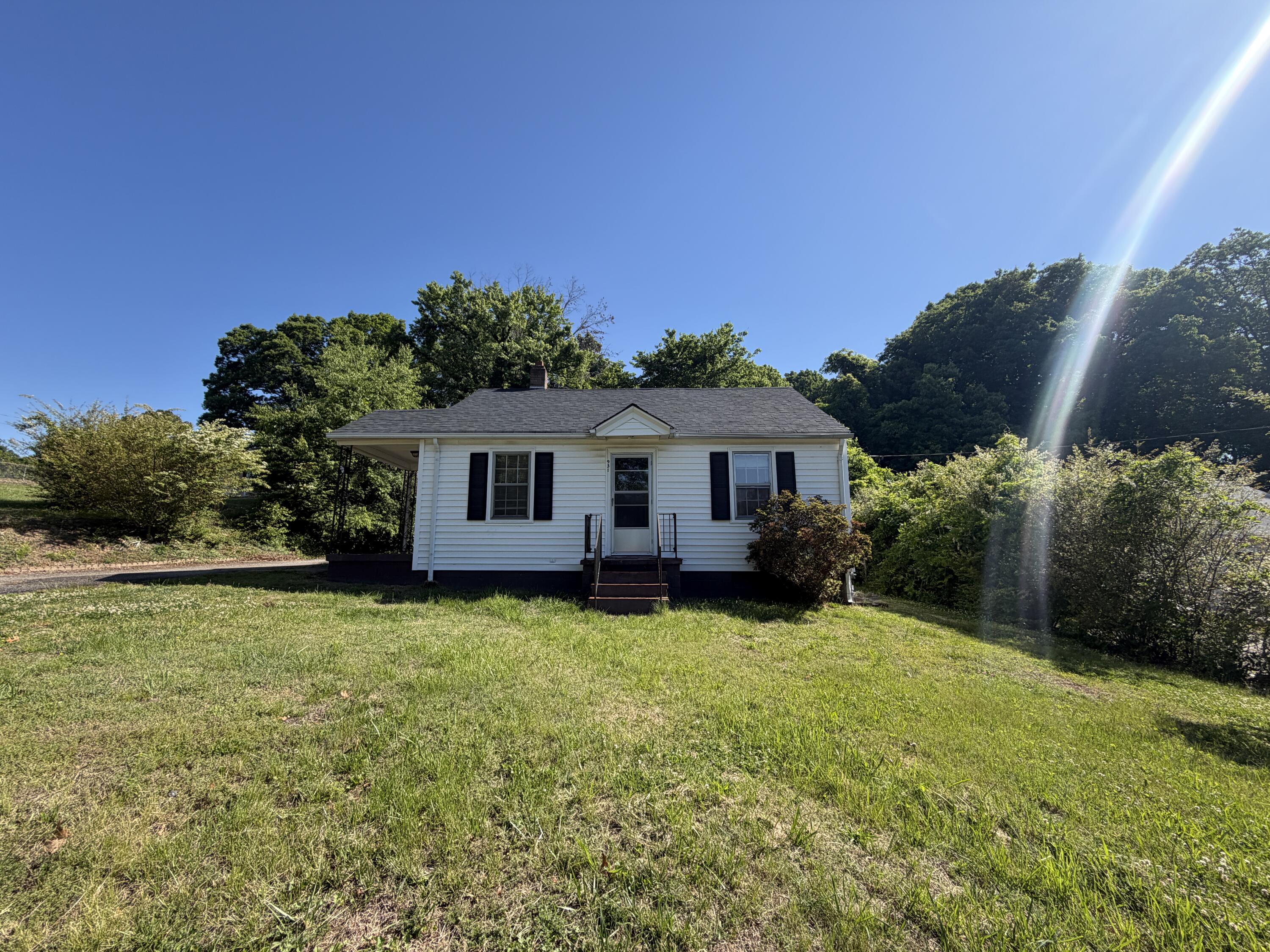 931 Myrtle Road Martinsville, VA 24112 - Photo 23 of 26 IMG_2045
