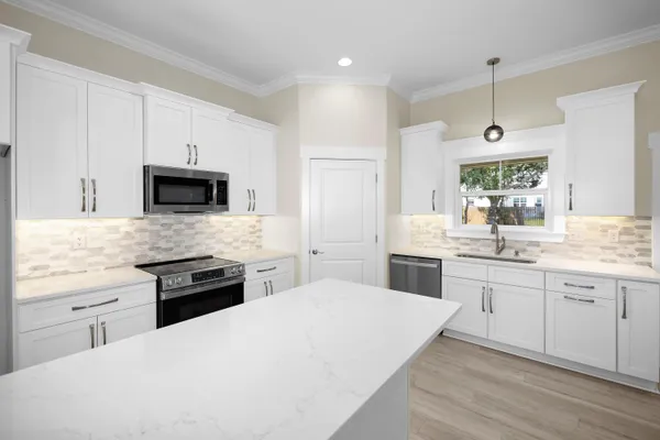 $3,000 | 61 Spruce Street, Freeport, FL 32439