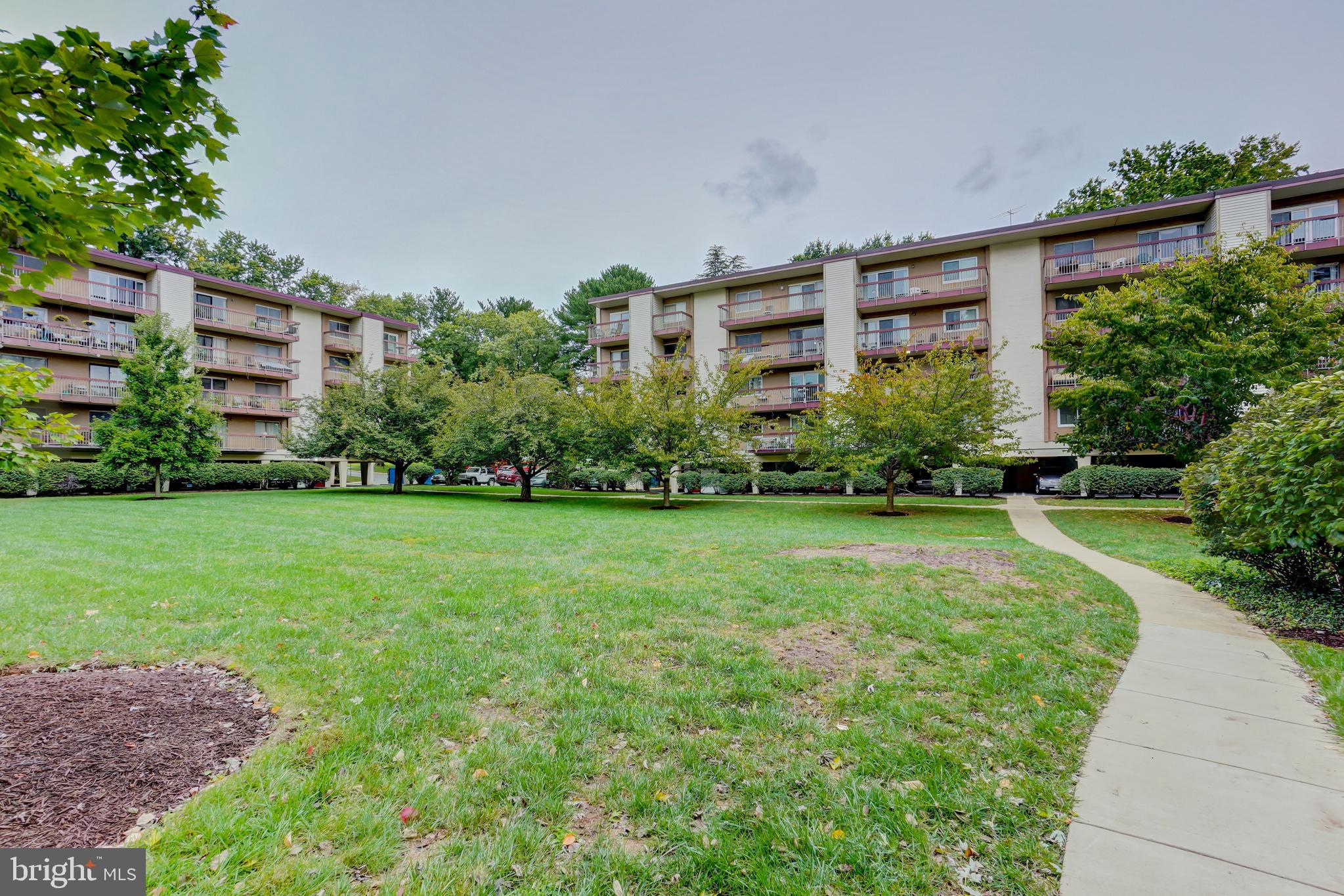 7400 Lakeview Drive, Unit 405 Bethesda, MD 20817 - Photo 25 of 30