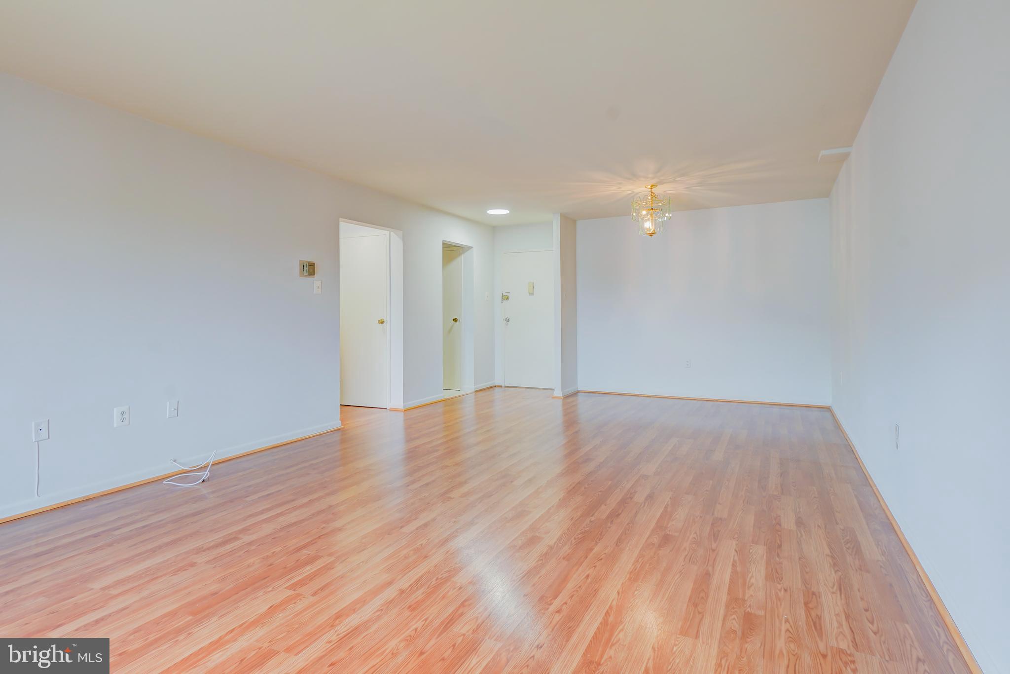 7400 Lakeview Drive, Unit 405 Bethesda, MD 20817 - Photo 5 of 30