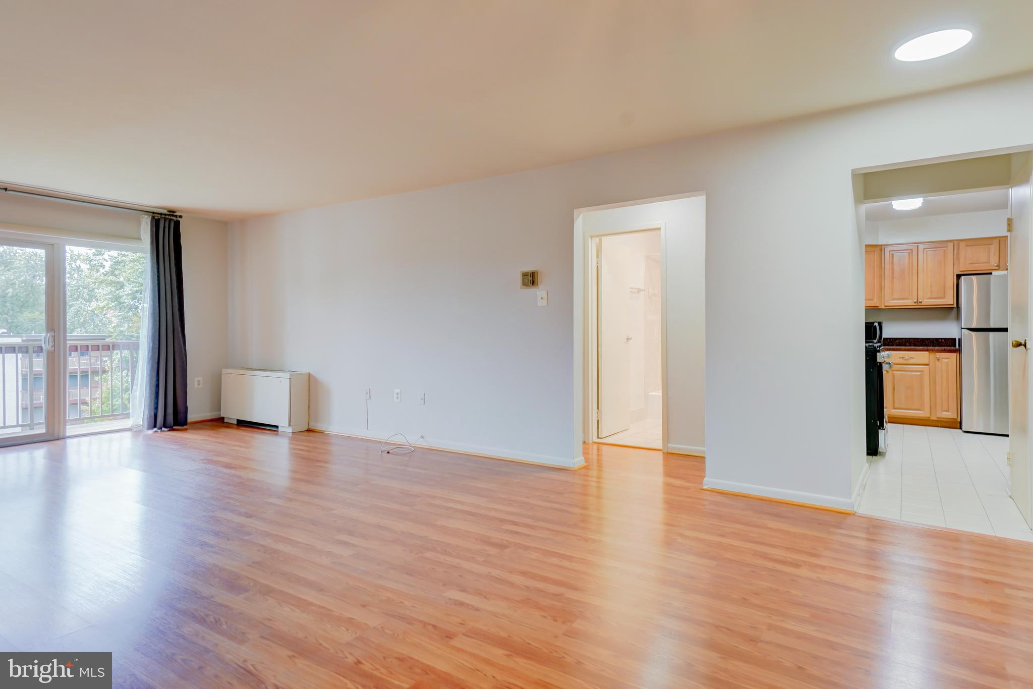 7400 Lakeview Drive, Unit 405 Bethesda, MD 20817 - Photo 7 of 30