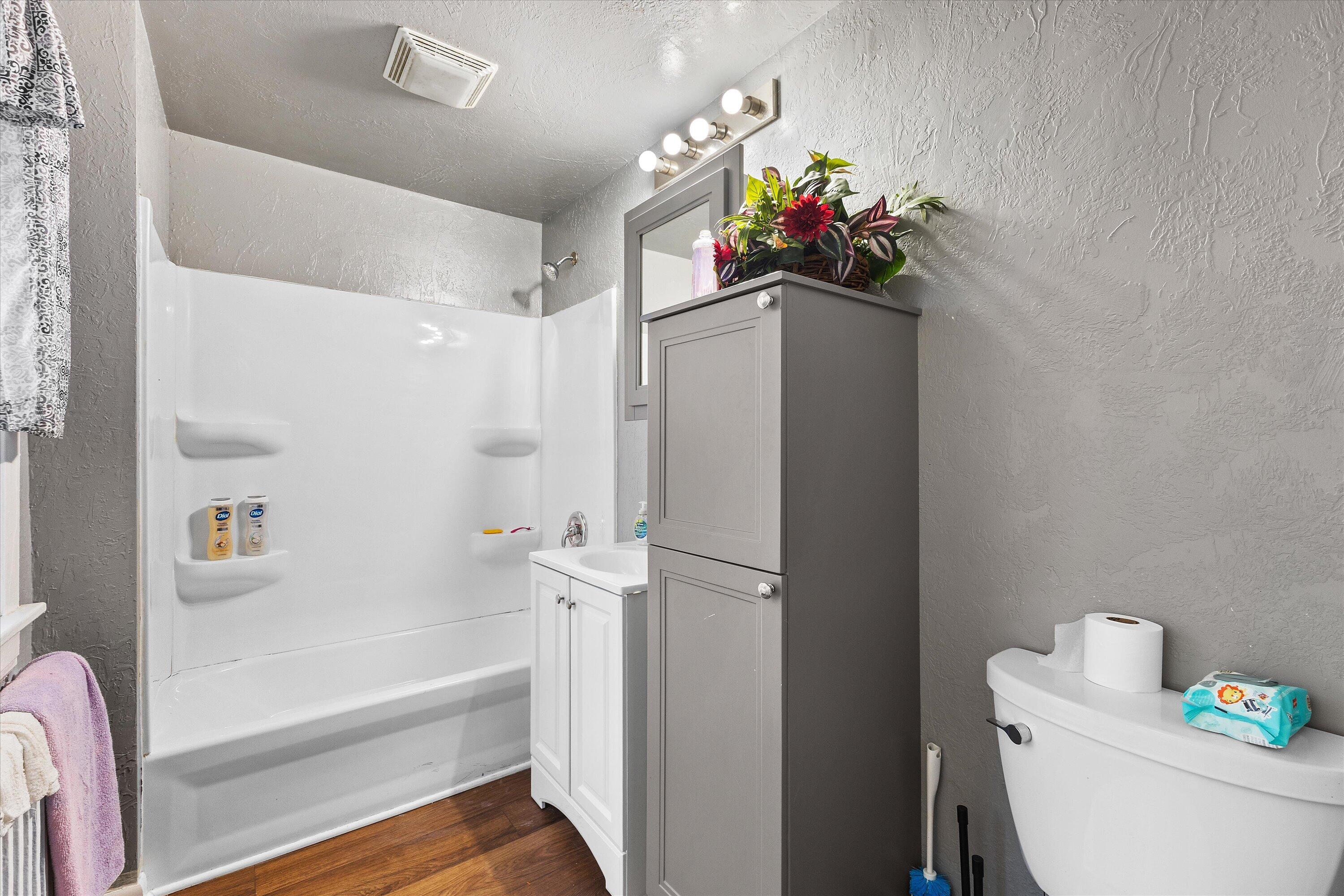 1718 Erie Street Racine, WI 53402 - Photo 7 of 15 Bathroom