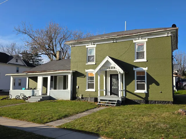 $219,000 | 401 South College Avenue, Fox Lake, WI 53933