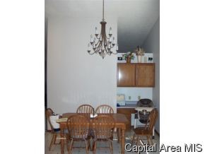 1413 Guemes Court Springfield, IL 62702 - Photo 4 of 10