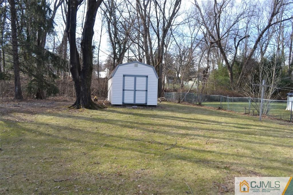 7 Cranston Road Kendall Park, NJ 08824 - Photo 15 of 17 Gallery Image 15