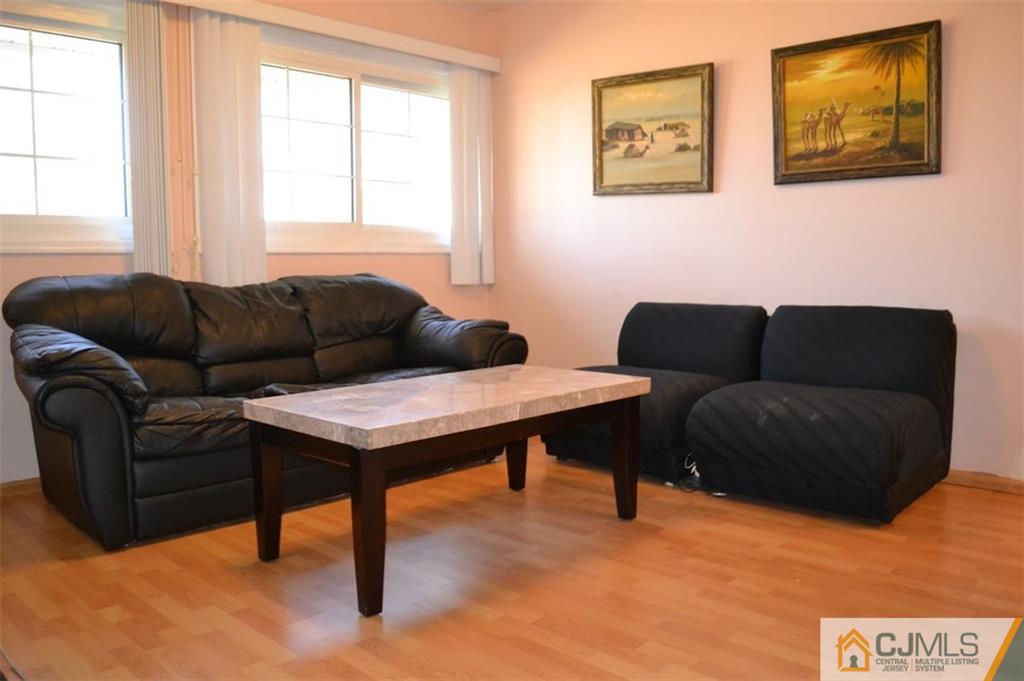 7 Cranston Road Kendall Park, NJ 08824 - Photo 10 of 17 Gallery Image 10