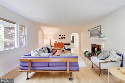 $778,000 | 9613 Lorain Avenue, Silver Spring, MD 20901