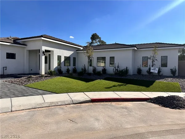 $3,000 | 2560 Bonano Court, Las Vegas, NV 89108