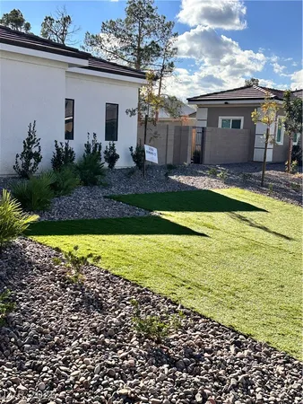 $3,000 | 2560 Bonano Court, Las Vegas, NV 89108