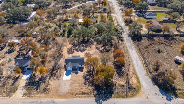 $319,900 | 816 County Road 6723, Natalia, TX 78059