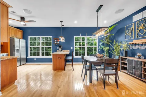 $575,000 | 20 Russell Court, Old Bridge, NJ 07747