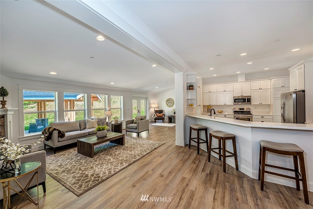 10716 Upper Preston Road Southeast Issaquah, WA 98027 - Photo 8 of 25 Gallery Image 8