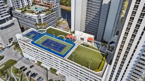 $629,900 | 16385 Biscayne Boulevard, Unit 1019, North Miami Beach, FL 33160