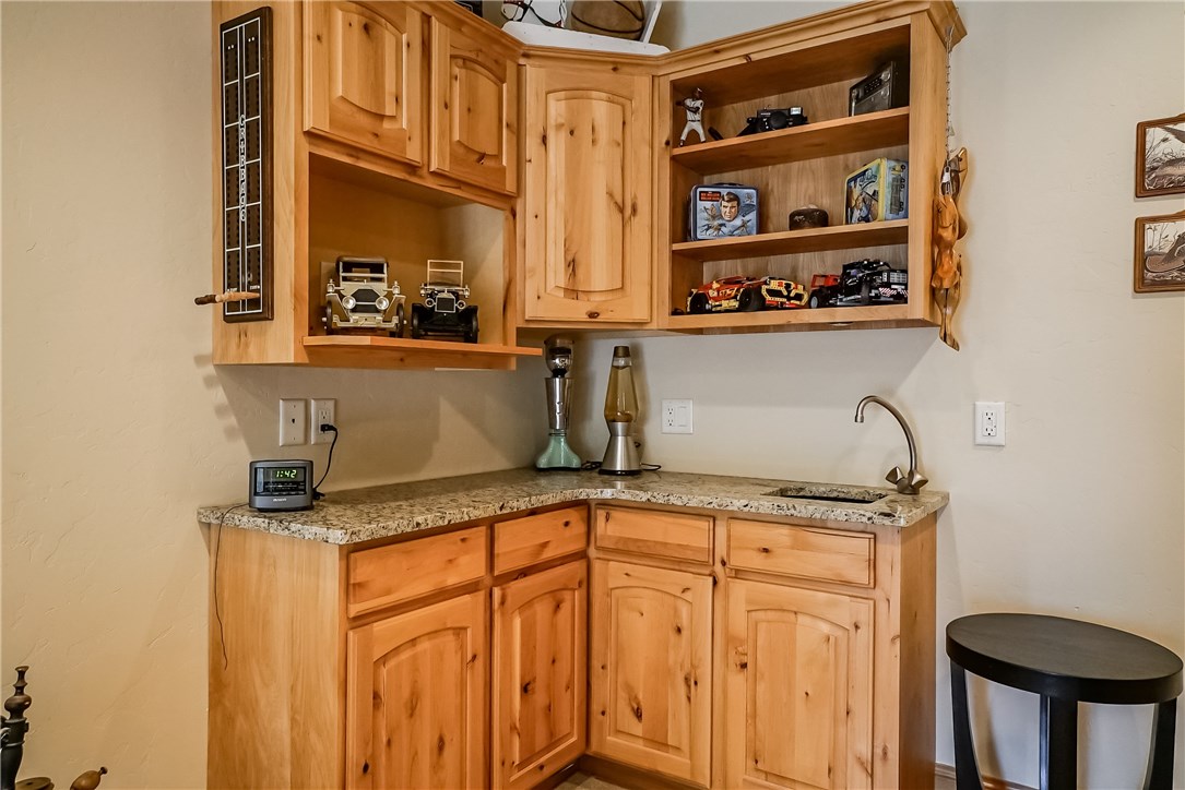 1764 Red Hawk Road Silverthorne, CO 80498 - Photo 18 of 29 Gallery Image 18