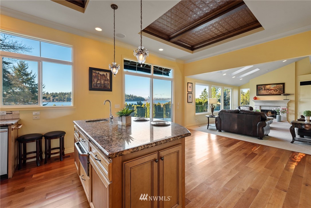 10 Brook Bay Road Mercer Island, WA 98040 - Photo 14 of 39 Gallery Image 14