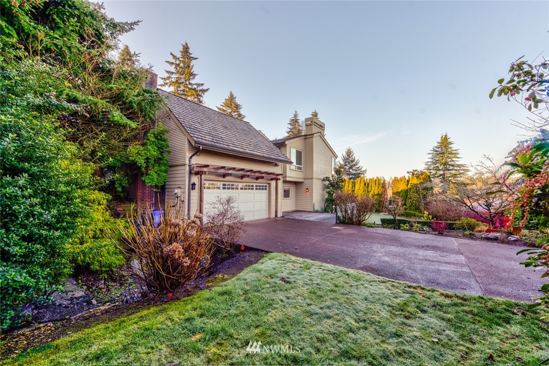 10 Brook Bay Road Mercer Island, WA 98040 - Photo 3 of 39 Gallery Image 3