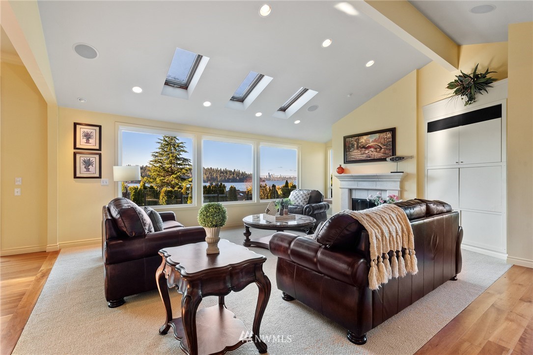 10 Brook Bay Road Mercer Island, WA 98040 - Photo 6 of 39 Gallery Image 6