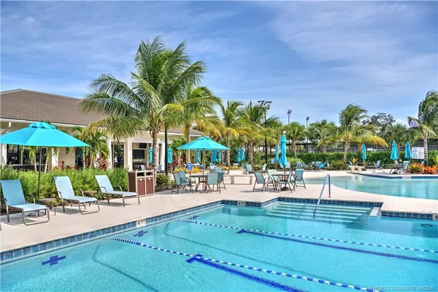 $550,000 | 5311 Southeast Brandywine Way, Unit 28, Stuart, FL 34997