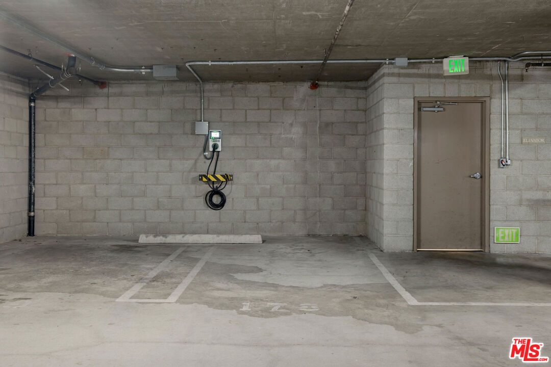 4060 Glencoe Avenue, Unit 228 Marina del Rey, CA 90292 - Photo 15 of 18 a bathroom with a shower