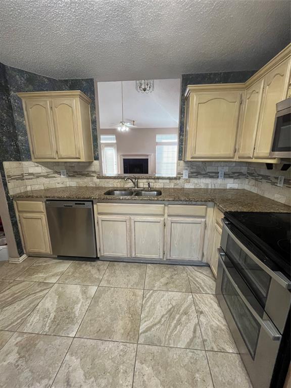 3051 Renaissance Court Dallas, TX 75287 - Photo 5 of 19