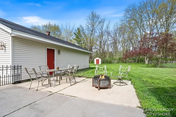 $339,900 | 245 Helen Drive, Rockford, MI 49341
