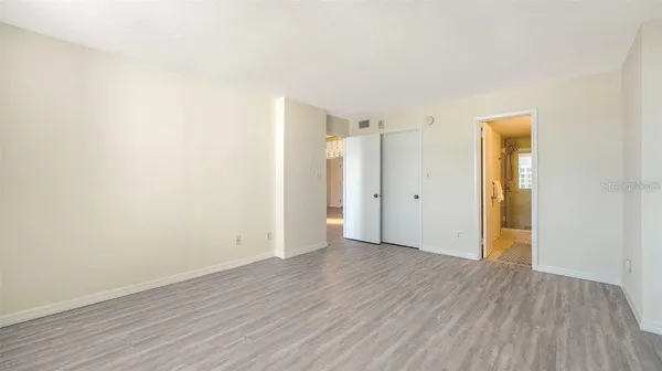 $599,000 | 101 South Gulfstream Avenue, Unit 15B, Sarasota, FL 34236