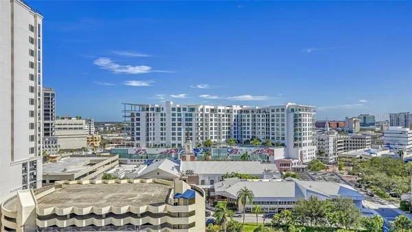 $599,000 | 101 South Gulfstream Avenue, Unit 15B, Sarasota, FL 34236