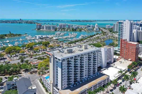 $599,000 | 101 South Gulfstream Avenue, Unit 15B, Sarasota, FL 34236