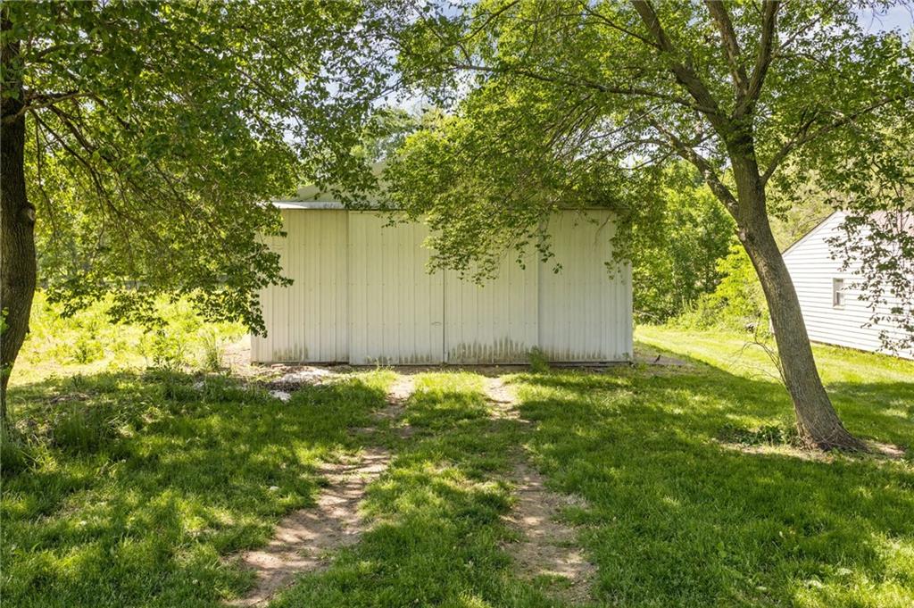 525 West Thompson Road Indianapolis, IN 46217 - Photo 17 of 33 Gallery Image 17