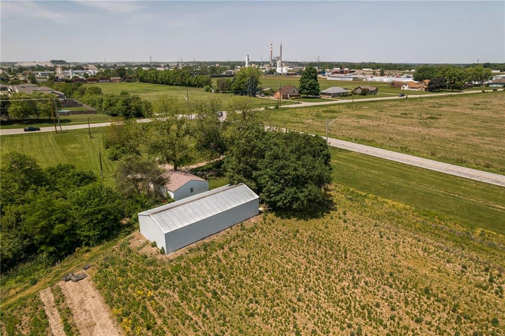 525 West Thompson Road Indianapolis, IN 46217 - Photo 3 of 33 Gallery Image 3
