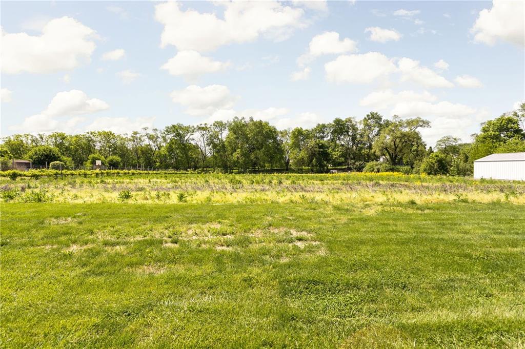 525 West Thompson Road Indianapolis, IN 46217 - Photo 7 of 33 Gallery Image 7