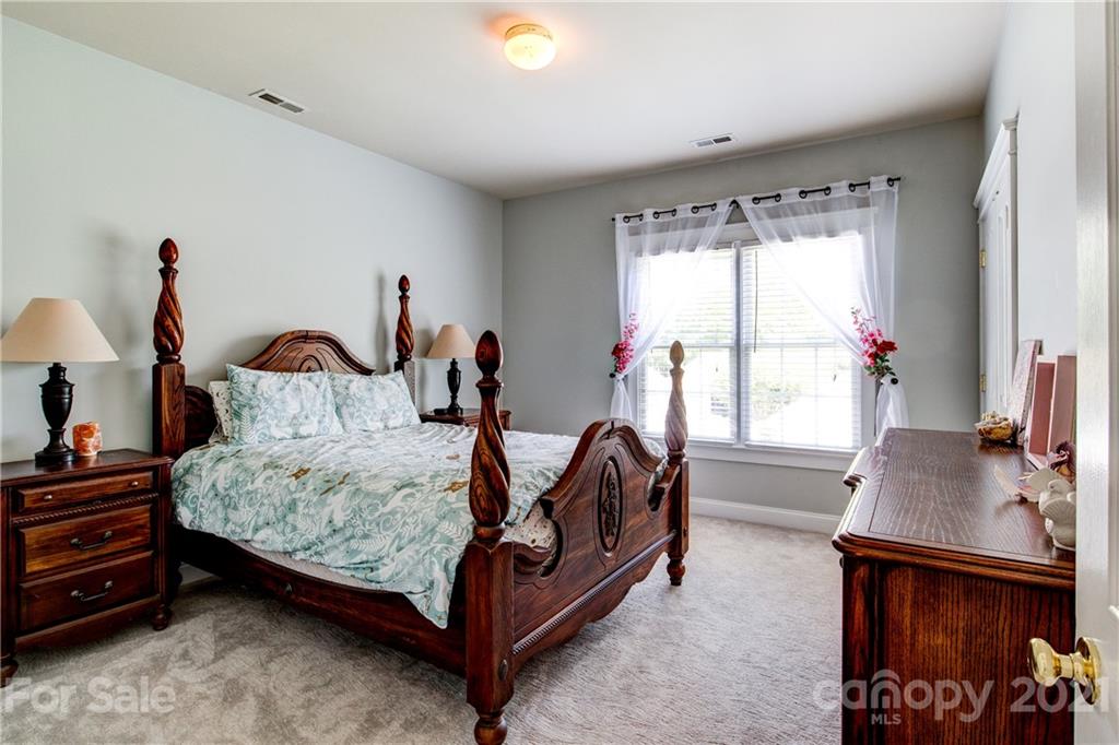 1375 Barnett Woods Fort Mill, SC 29708 - Photo 16 of 37 Gallery Image 16