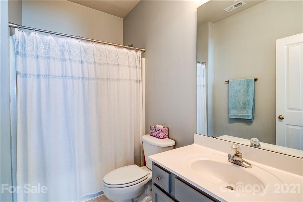 1375 Barnett Woods Fort Mill, SC 29708 - Photo 17 of 37 Gallery Image 17