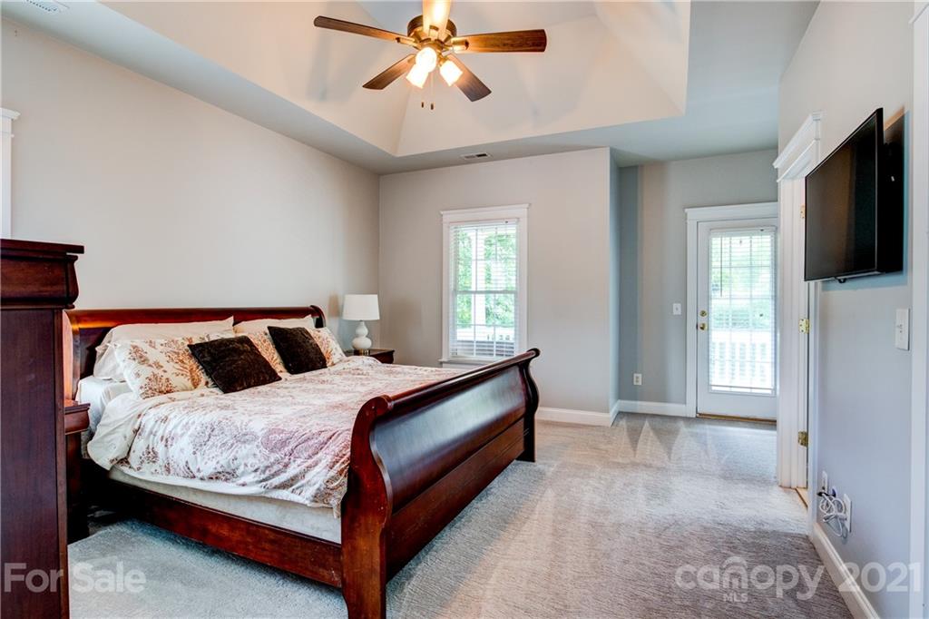 1375 Barnett Woods Fort Mill, SC 29708 - Photo 19 of 37 Gallery Image 19