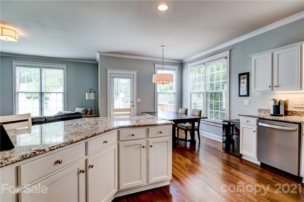 1375 Barnett Woods Fort Mill, SC 29708 - Photo 7 of 37 Gallery Image 7