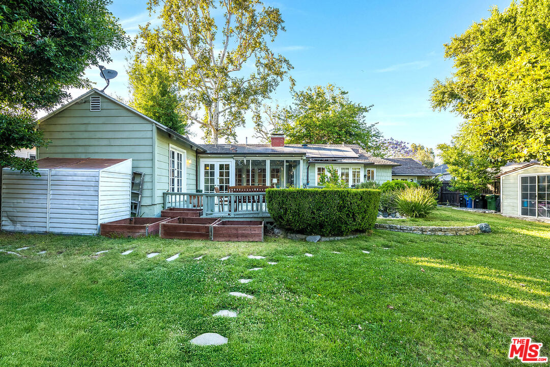 11146 Valley Spring Lane Studio City, CA 91602 - Photo 37 of 58