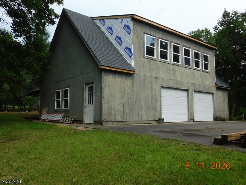 211 Pickle Road Califon, NJ 07830 - Photo 6 of 26 Gallery Image 6