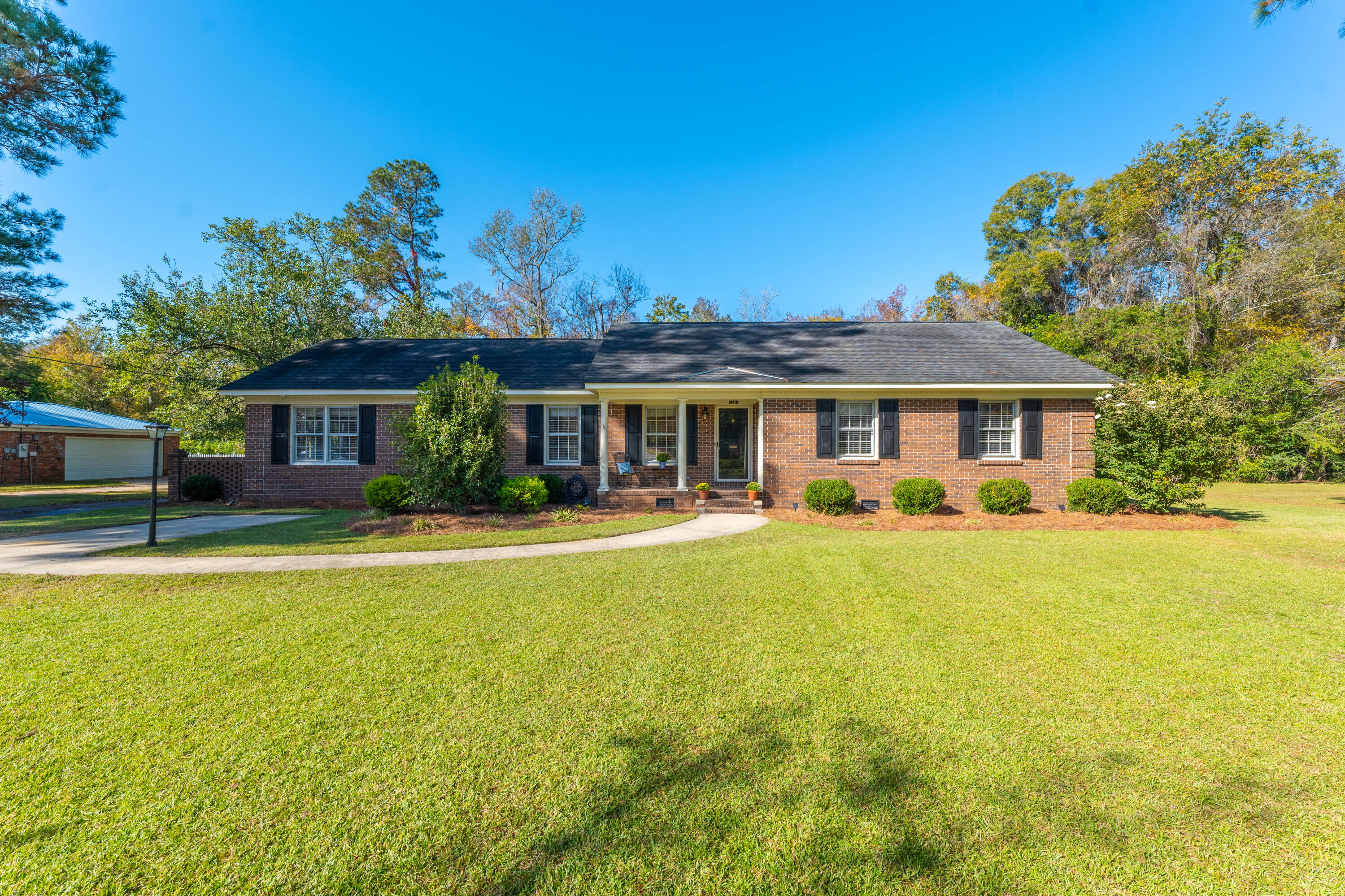 1301 County Rd S-45-185 Kingstree, SC 29556 - Photo 1 of 24 P1023653