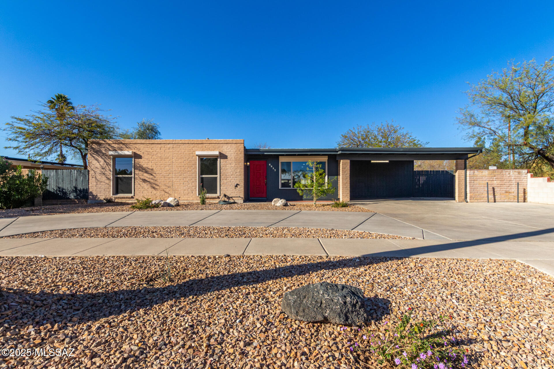 6935 East Stella Road Tucson, AZ 85730 - Photo 9 of 37 Gallery Image 9