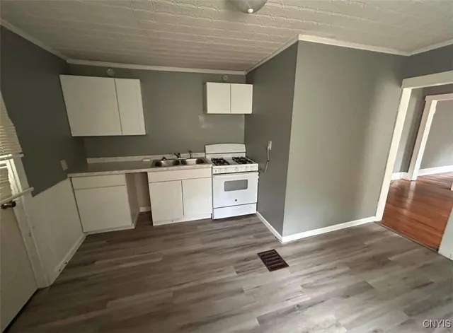 $194,000 | 158 Seymour Street, Auburn, NY 13021