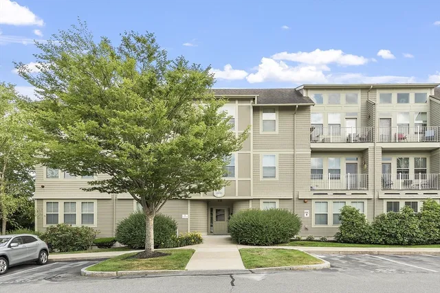 $439,500 | 3 Harvest Drive, Unit 106, North Andover, MA 01845