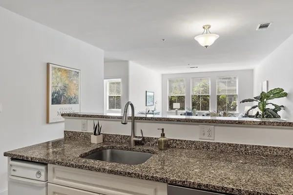 $412,000 | 3 Harvest Drive, Unit 106, North Andover, MA 01845