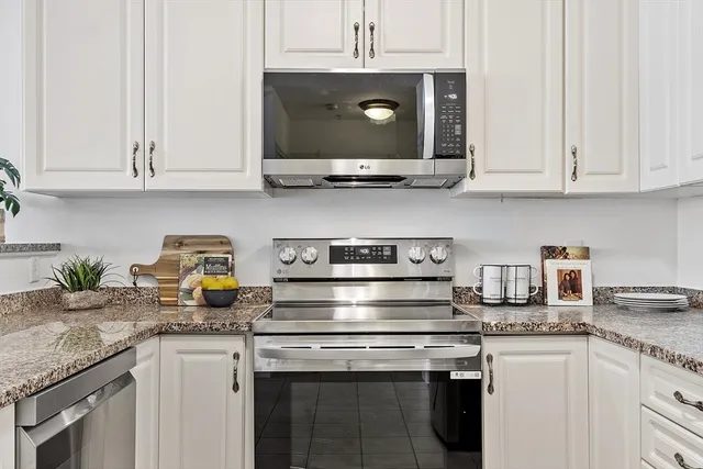 $439,500 | 3 Harvest Drive, Unit 106, North Andover, MA 01845