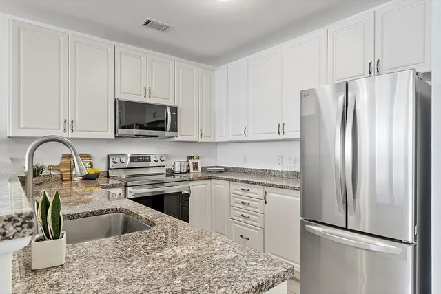 $439,500 | 3 Harvest Drive, Unit 106, North Andover, MA 01845