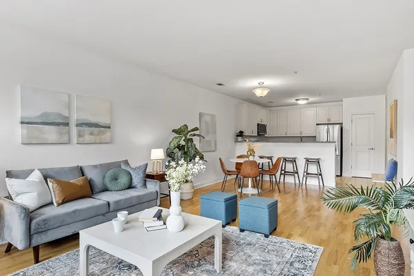 $412,000 | 3 Harvest Drive, Unit 106, North Andover, MA 01845