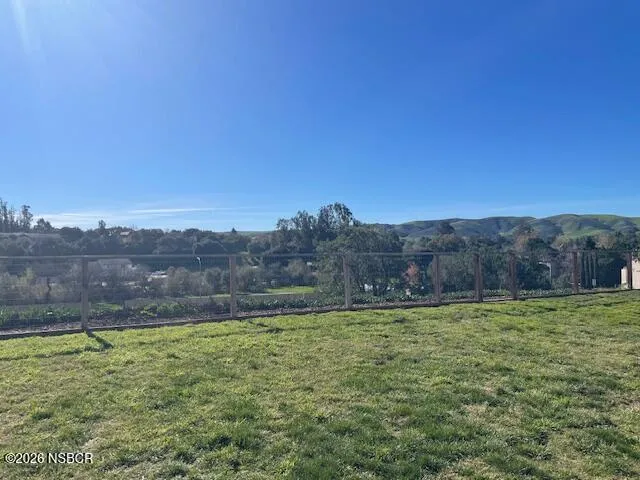 $675,000 | 218 Highland Drive, Santa Maria, CA 93455