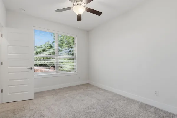 $319,000 | 460 Parkline Drive, Unit 34B, Georgetown, TX 78626