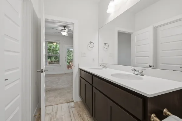 $319,000 | 460 Parkline Drive, Unit 34B, Georgetown, TX 78626