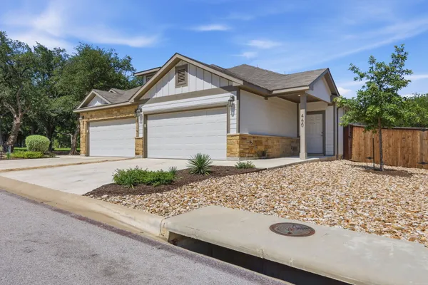 $319,000 | 460 Parkline Drive, Unit 34B, Georgetown, TX 78626