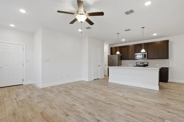 $319,000 | 460 Parkline Drive, Unit 34B, Georgetown, TX 78626